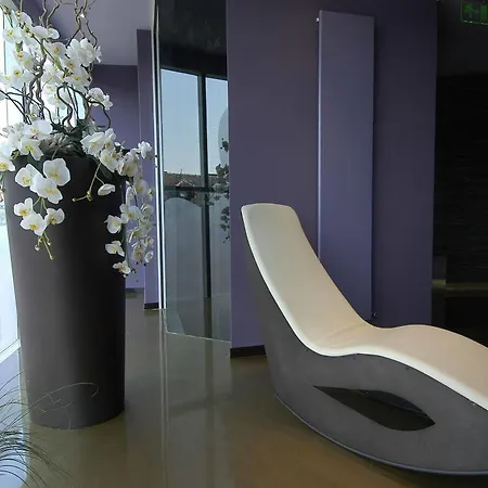 Les Fleurs Boutique Hotel